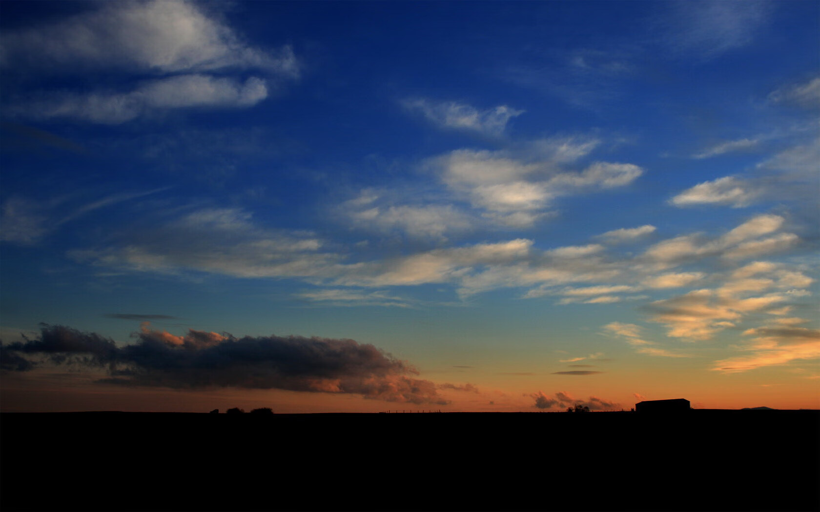 图赫尔精妙战术布置令人拍案叫绝，图赫尔进攻